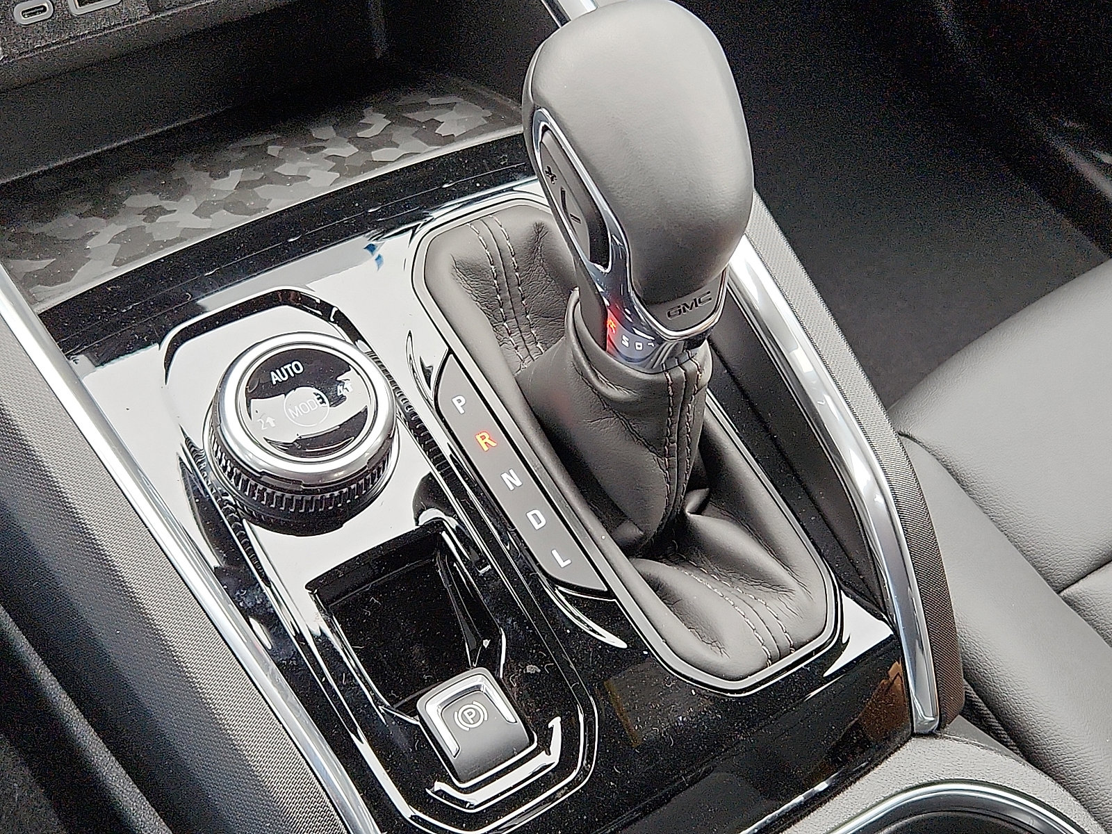 New 2026 GMC Canyon Elevation w/ Convenience Package image 12