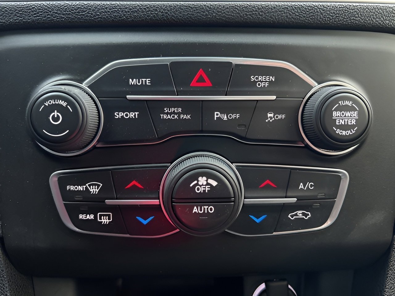 Used 2021 Dodge Charger SXT w/ Cold Weather Package image 13