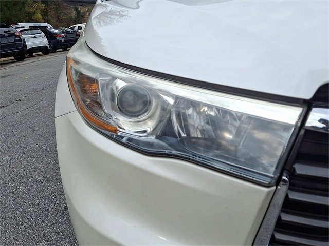 Used 2015 Toyota Highlander Limited image 11