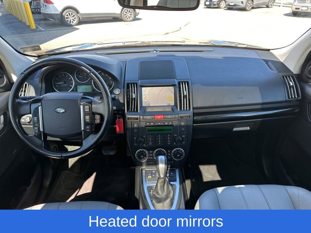 Used 2012 Land Rover LR2 HSE image 16