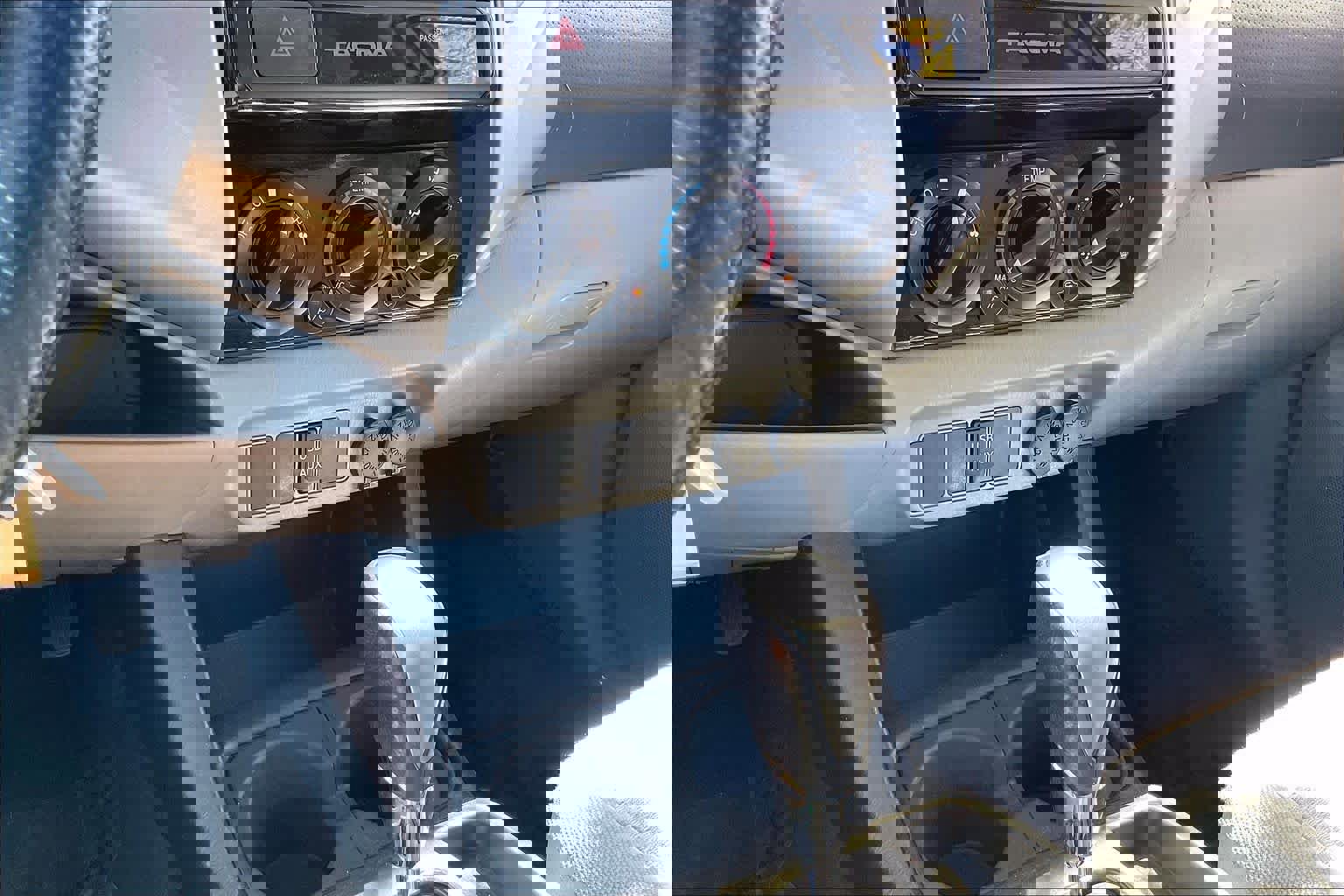 Used 2015 Toyota Tacoma PreRunner w/ SR5 Package RWD image 54