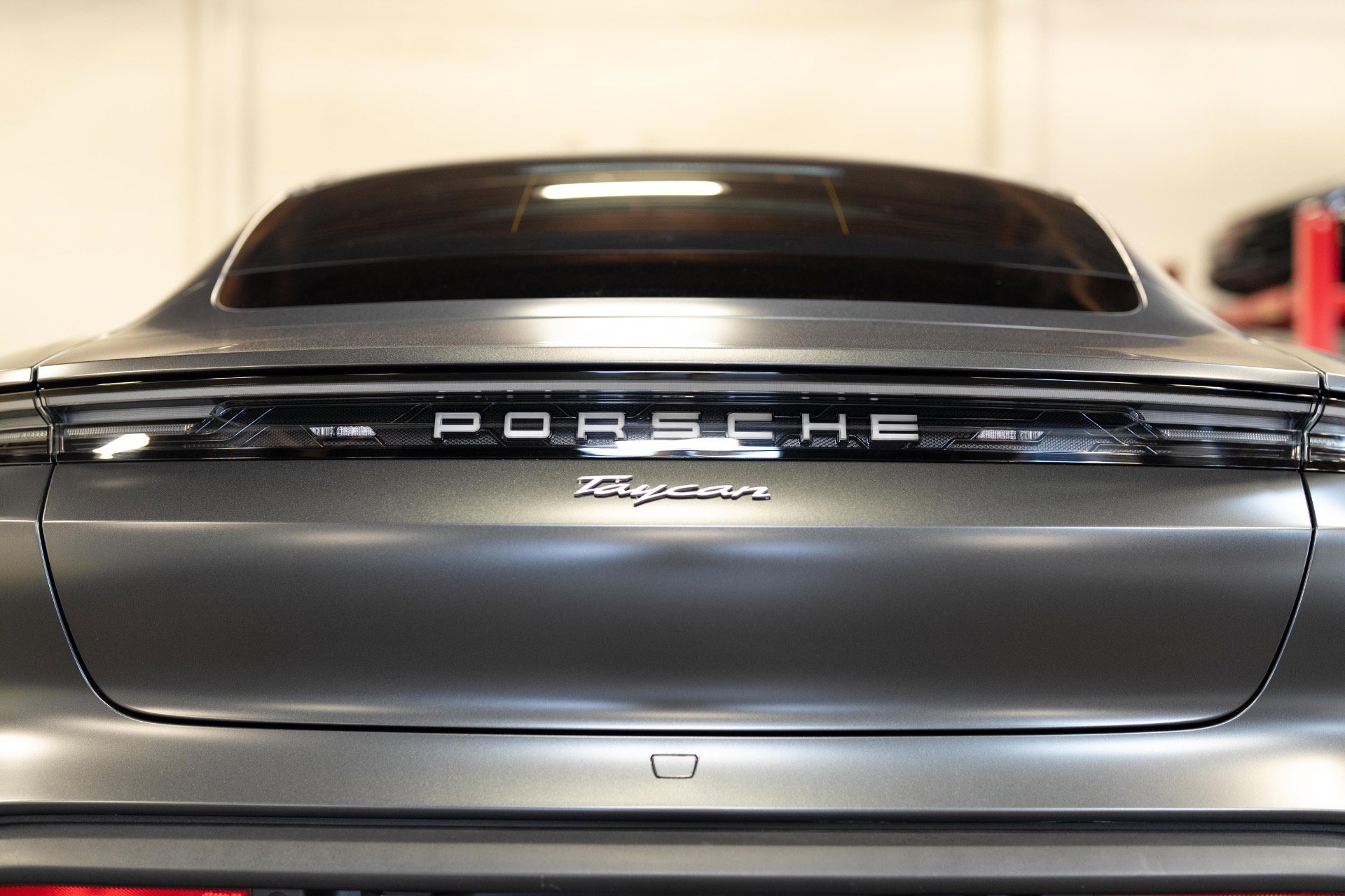 Used 2025 Porsche Taycan RWD image 44