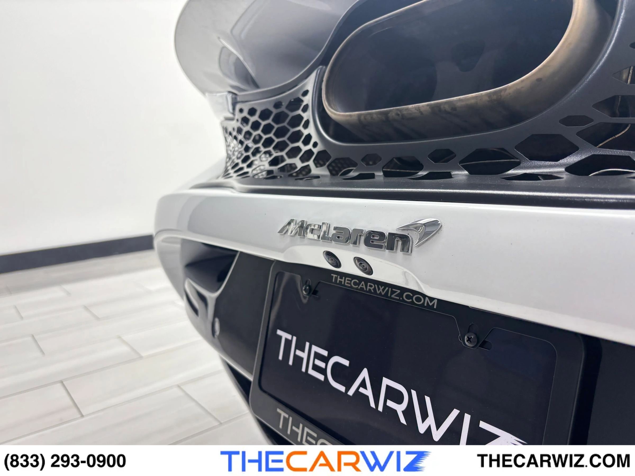 Used 2024 McLaren 750S Spider RWD image 44