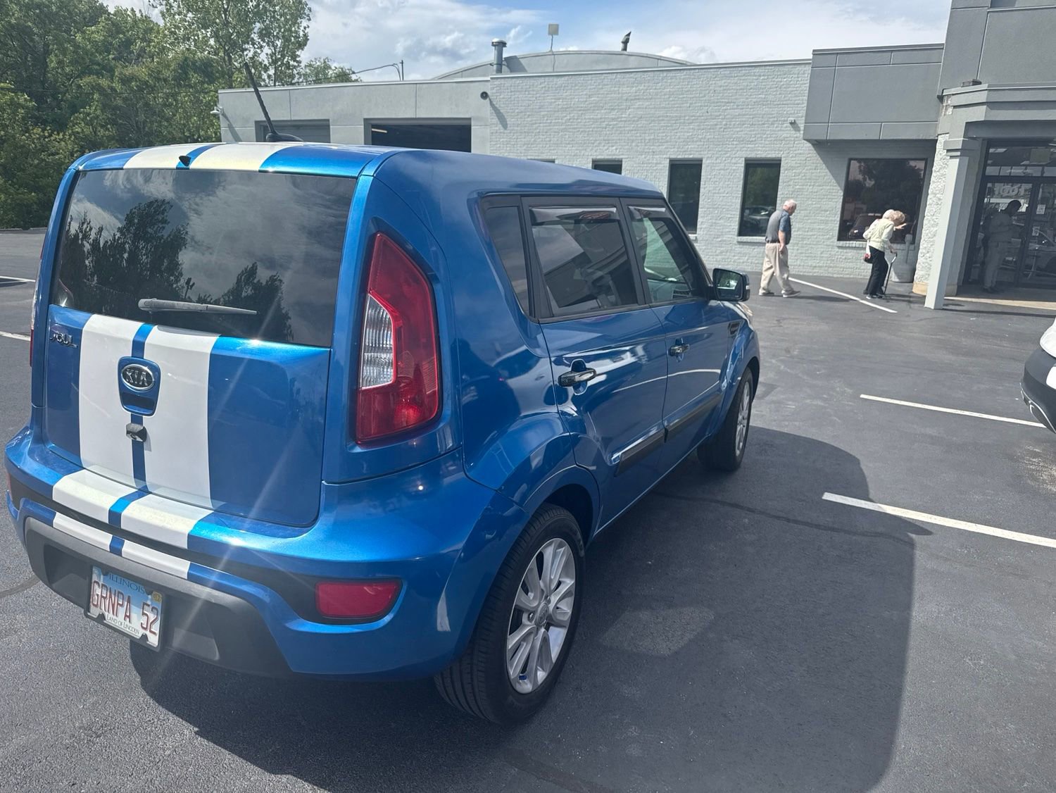 Used 2013 Kia Soul + w/ Audio Pkg FWD image 6