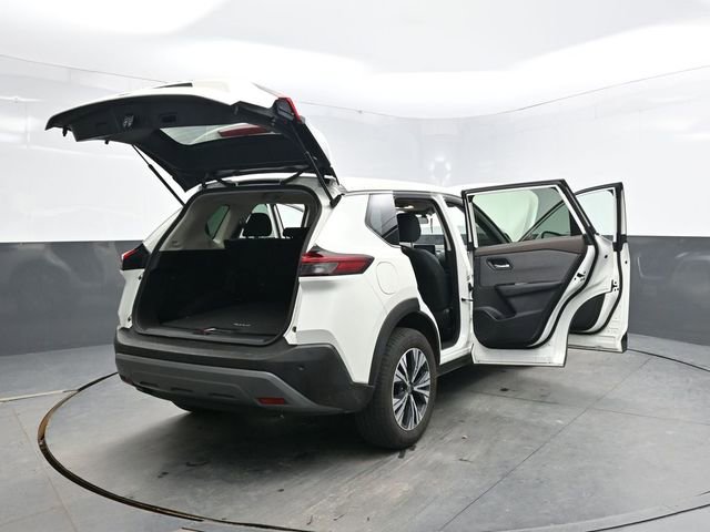 Used 2023 Nissan Rogue SV AWD/4WD image 46