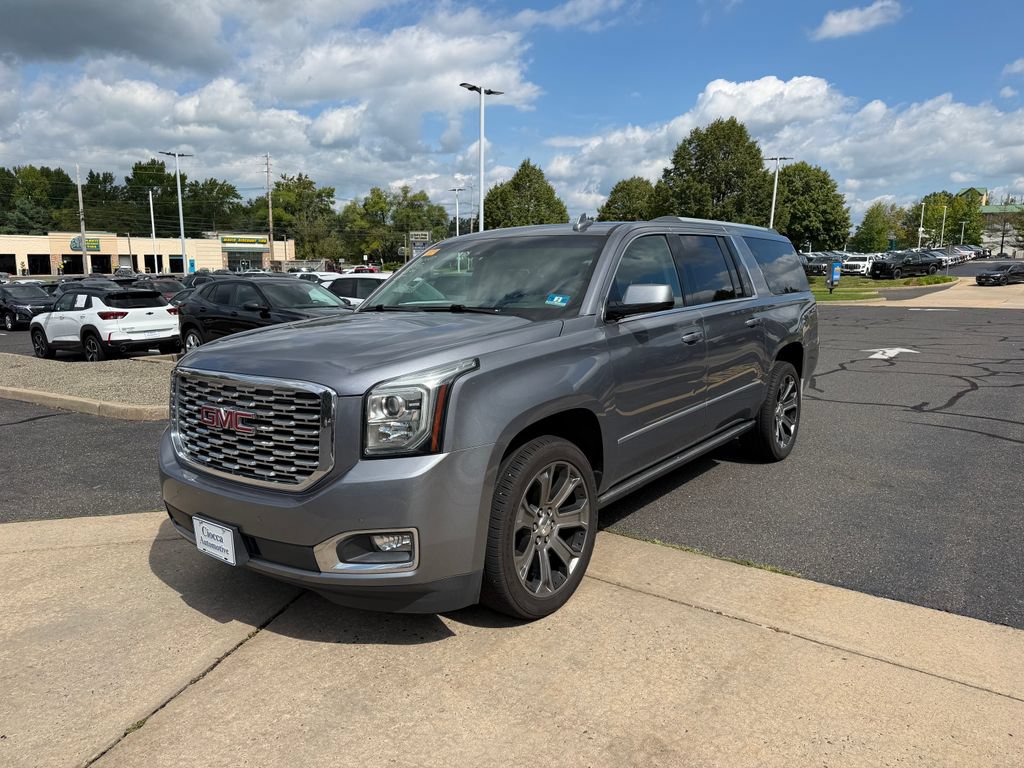 Used 2018 GMC Yukon XL Denali w/ Denali Ultimate Package AWD/4WD image 3