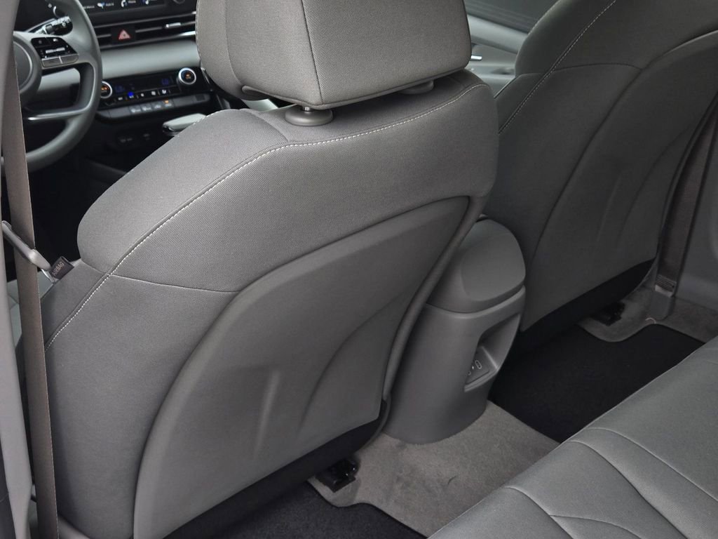 New 2026 Hyundai Elantra Blue FWD image 21