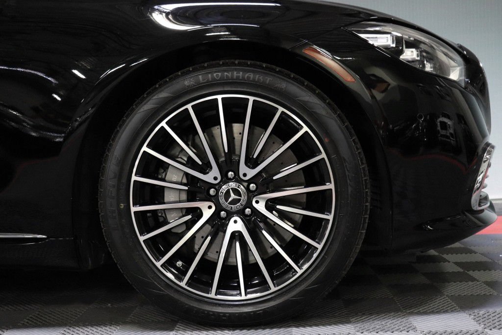 Used 2022 Mercedes-Benz S 580 4MATIC Sedan w/ Warmth & Comfort Package image 86