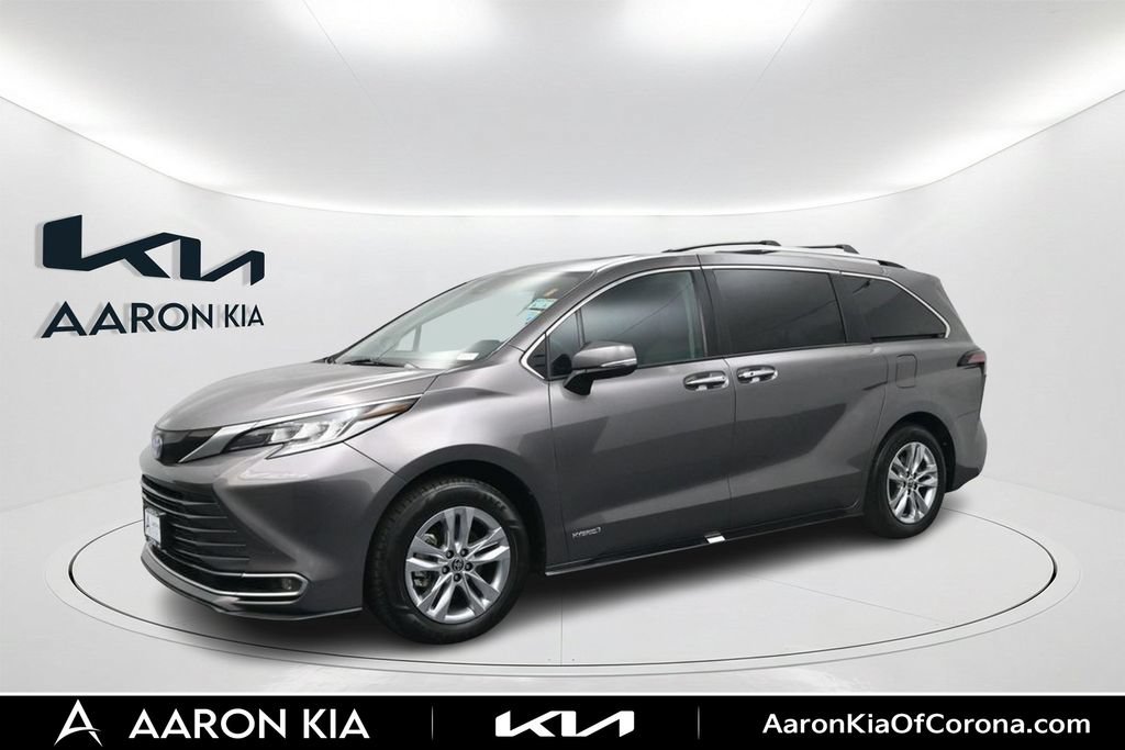 Used 2021 Toyota Sienna Limited