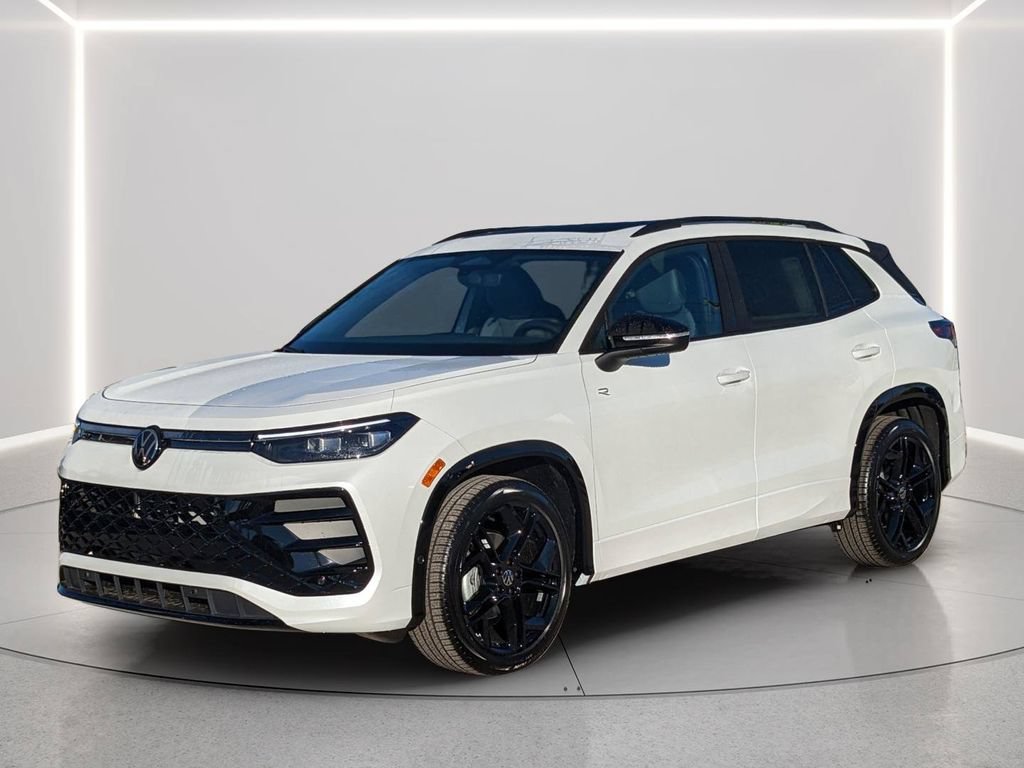 New 2026 Volkswagen Tiguan SE R-Line FWD image 3