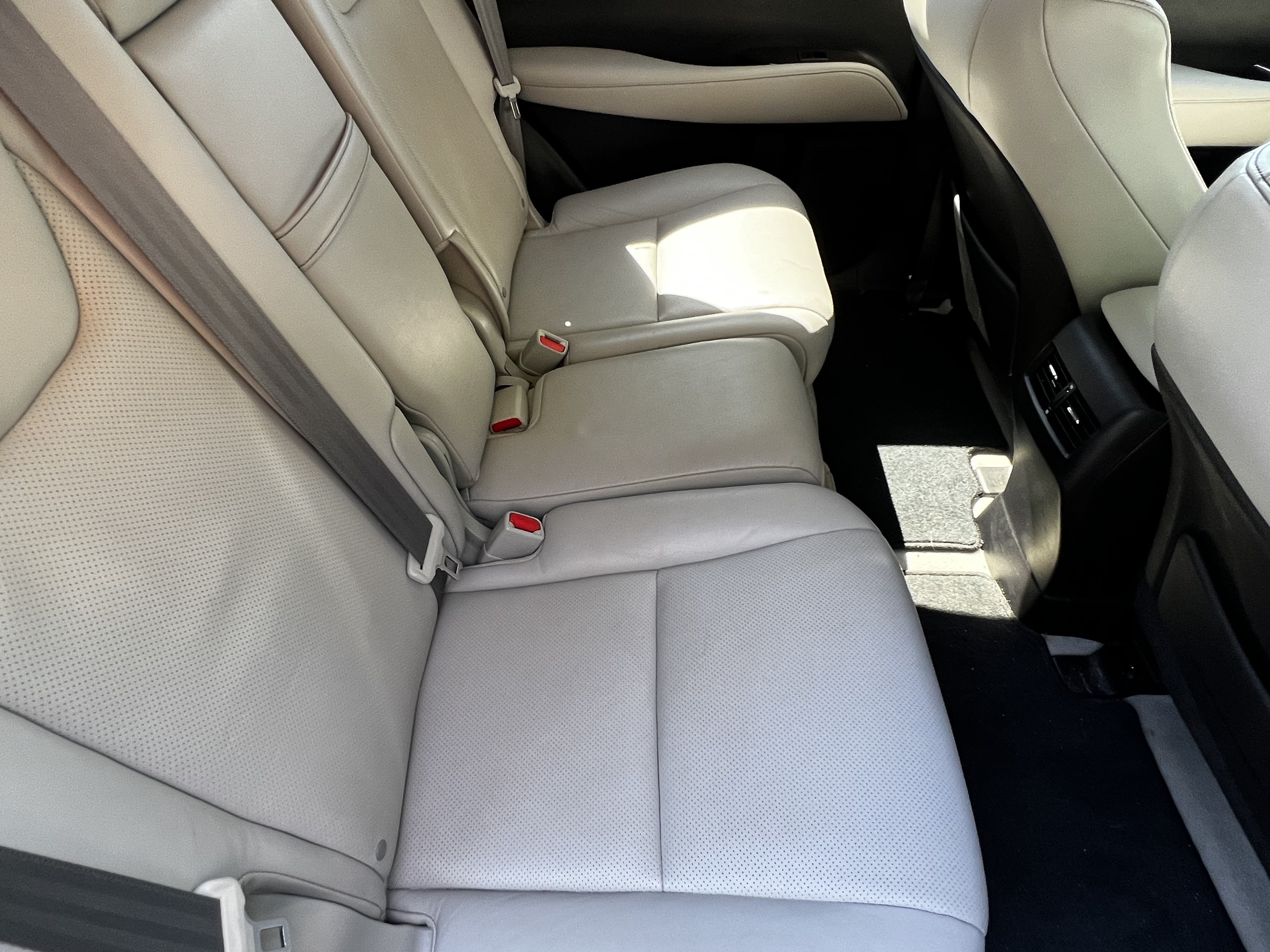 Used 2015 Lexus RX 450h FWD image 41