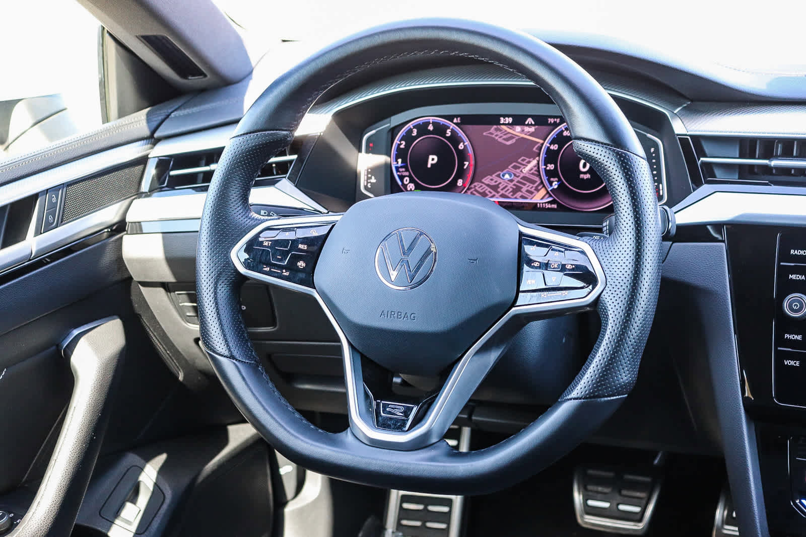 Used 2022 Volkswagen Arteon SE FWD image 14