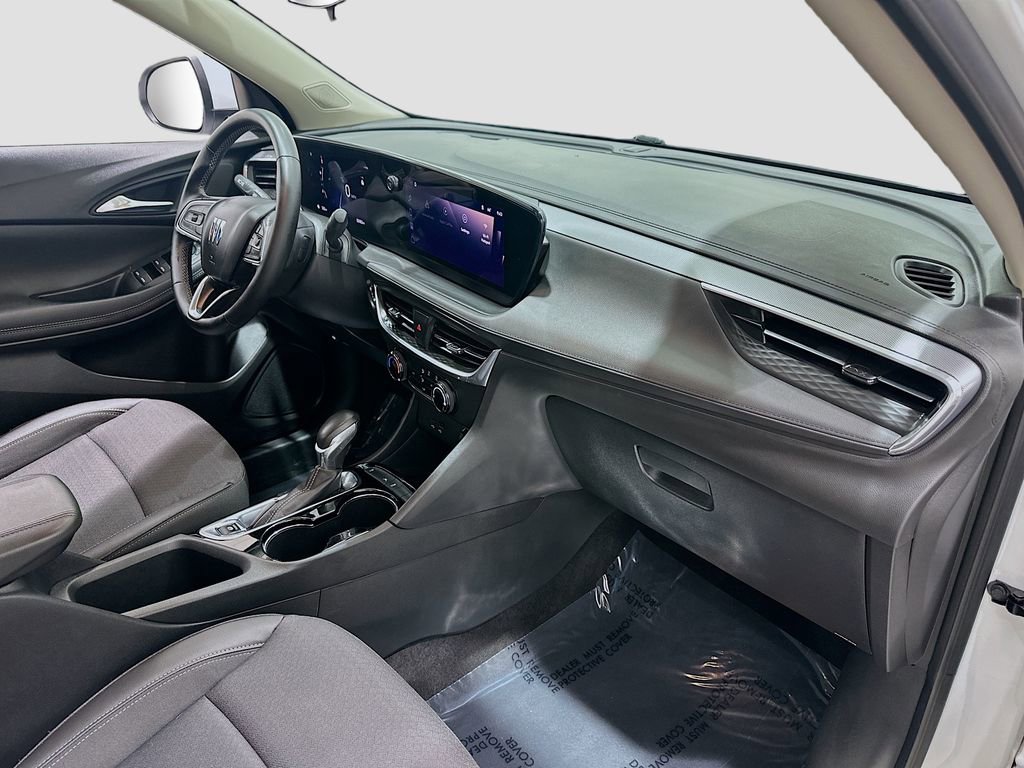 Used 2024 Buick Encore GX Preferred image 28