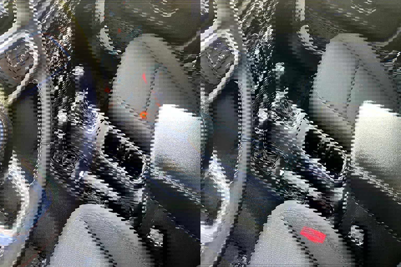 Used 2023 Jeep Wrangler Sahara image 17