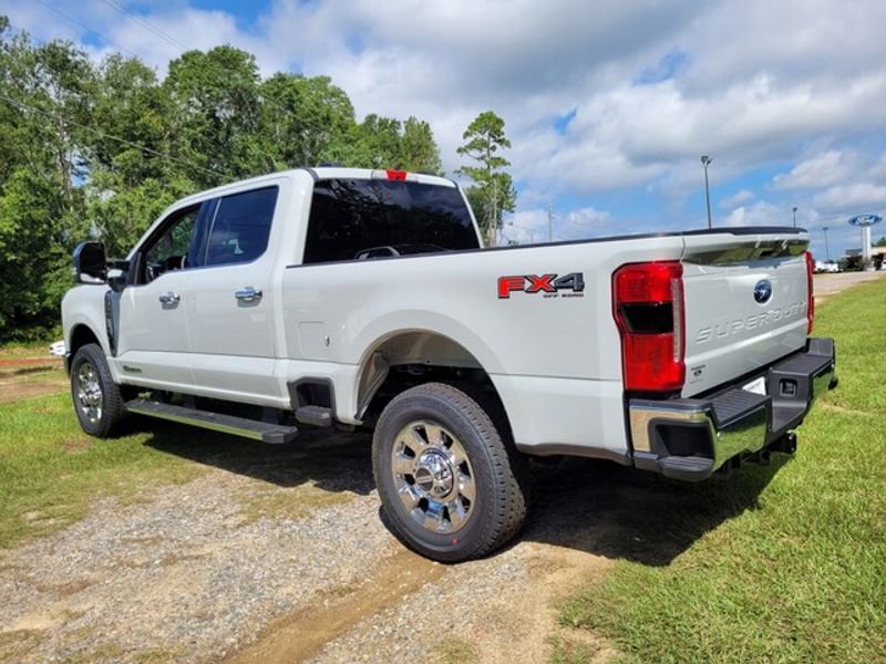 New 2025 Ford F250 Lariat w/ Chrome Package image 8