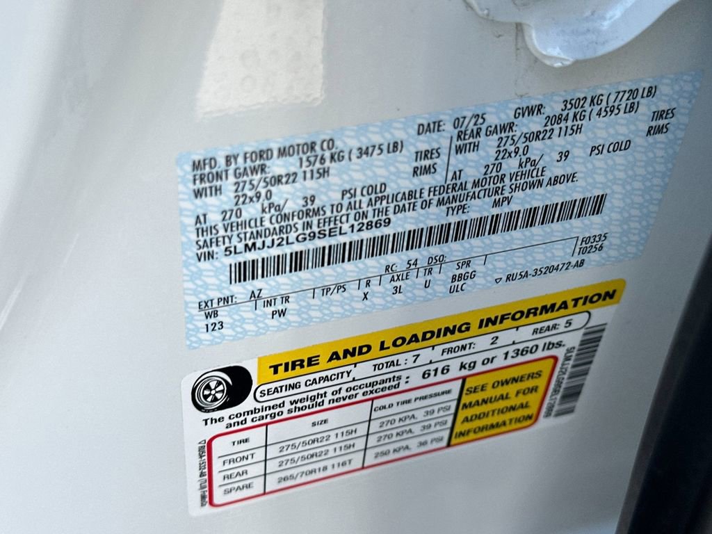 Certified 2025 Lincoln Navigator Reserve image 27