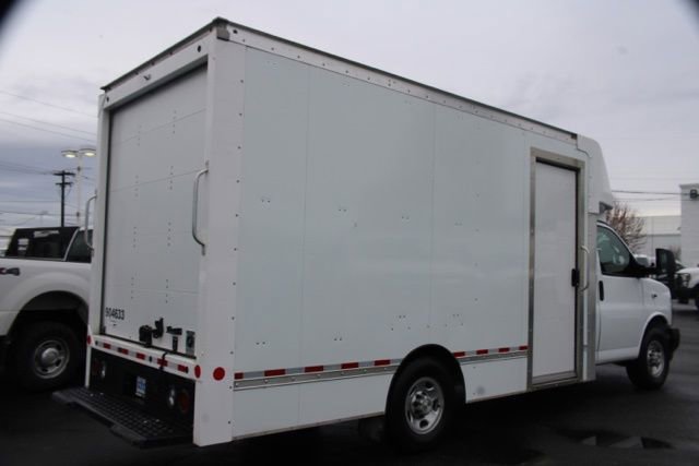Used 2023 Chevrolet Express 3500 w/ Power Convenience Package image 13