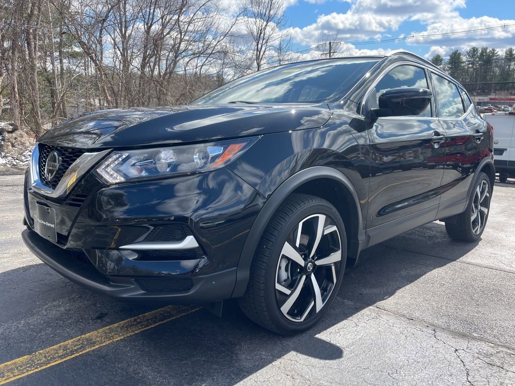 Certified 2022 Nissan Rogue Sport SL image 3