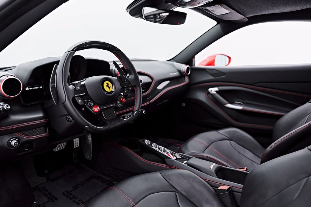 Used 2020 Ferrari F8 Tributo RWD image 2