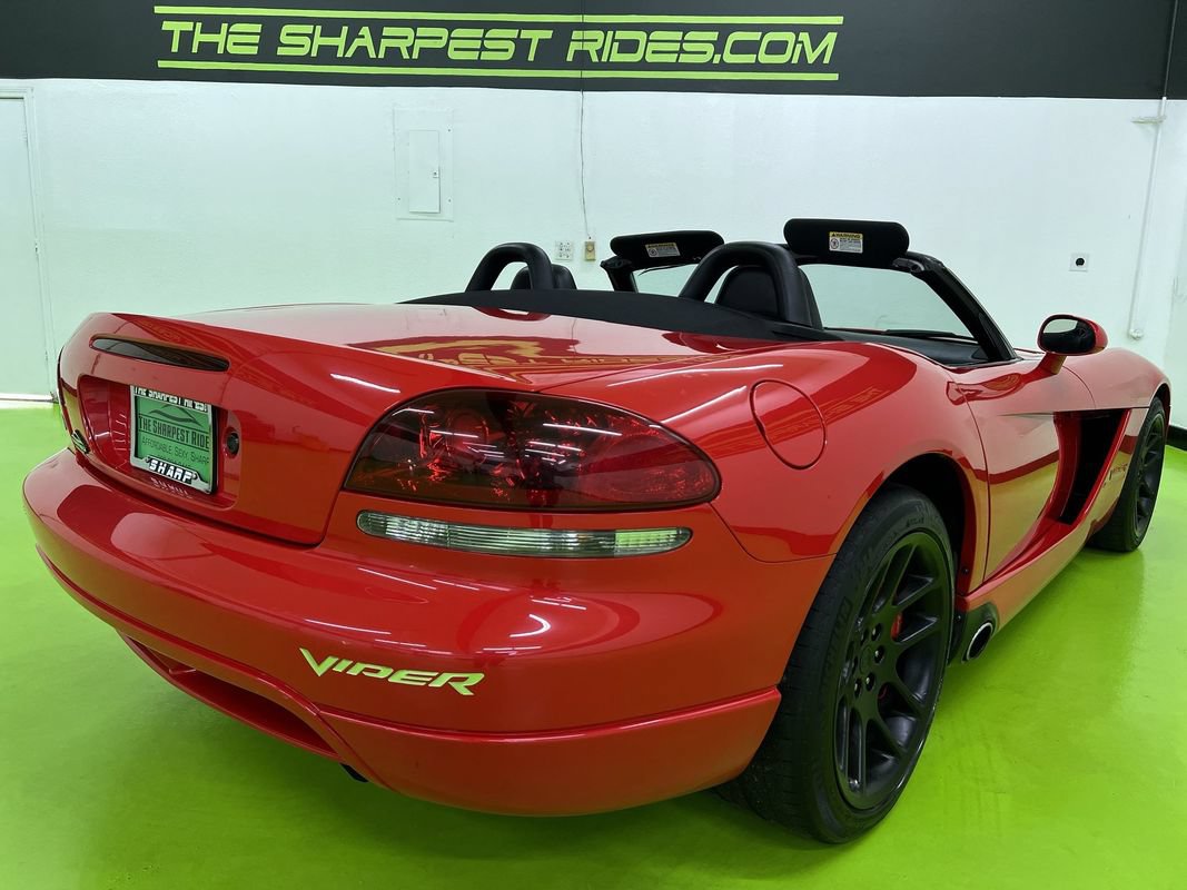 Used 2004 Dodge Viper SRT-10 RWD image 10