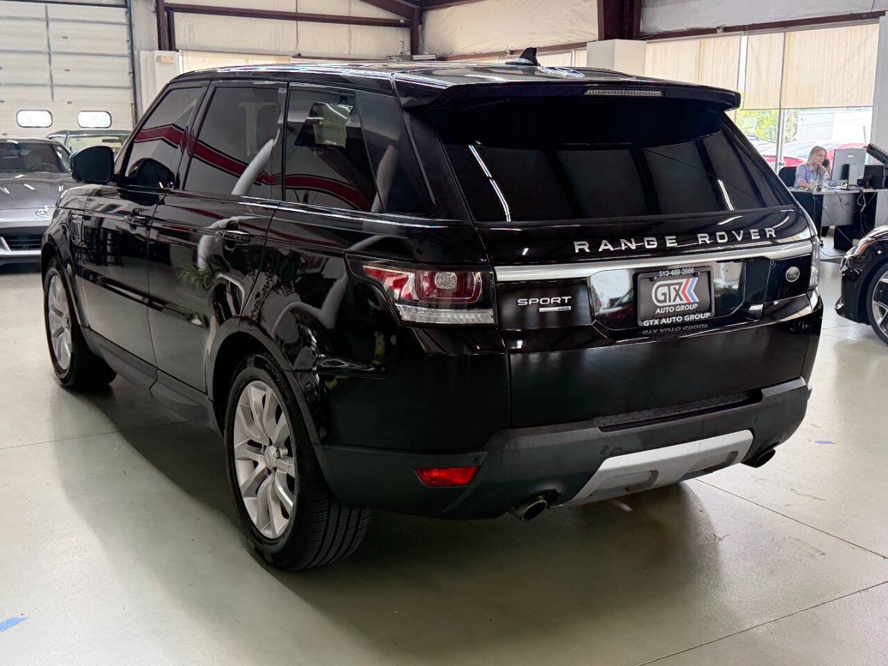 Used 2016 Land Rover Range Rover Sport HSE AWD/4WD image 4