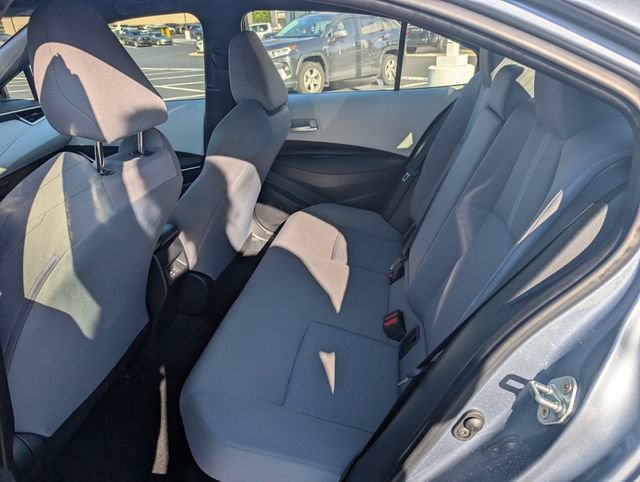 Used 2025 Toyota Corolla SE w/ Convenience Package FWD image 9
