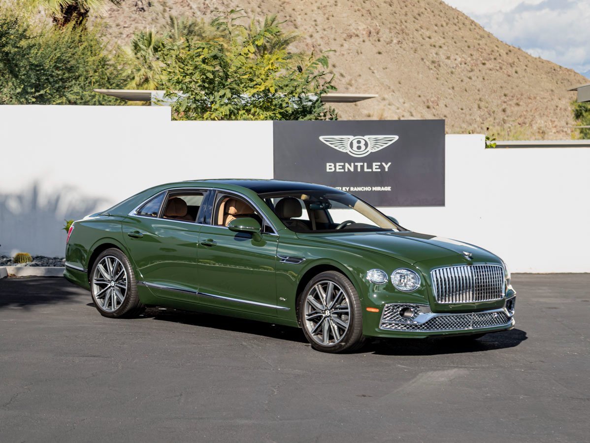 Used 2022 Bentley Flying Spur Plug-In Hybrid image 1