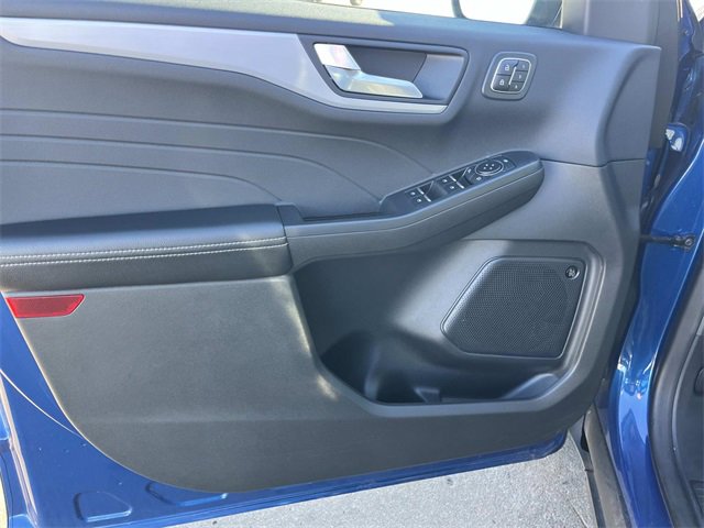 Used 2023 Ford Escape Platinum w/ Premium Technology Package image 27