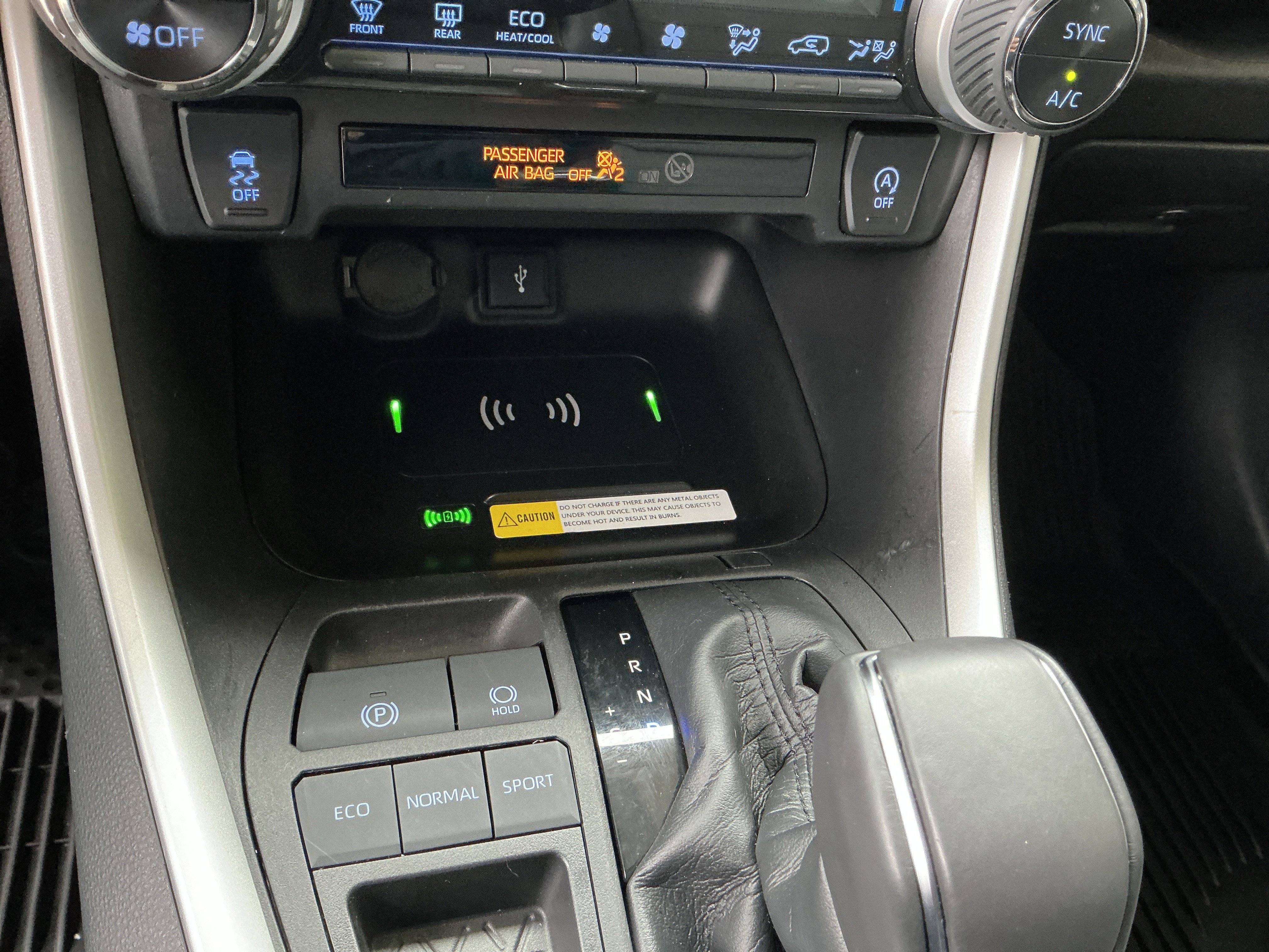 Used 2022 Toyota RAV4 XLE Premium FWD image 31