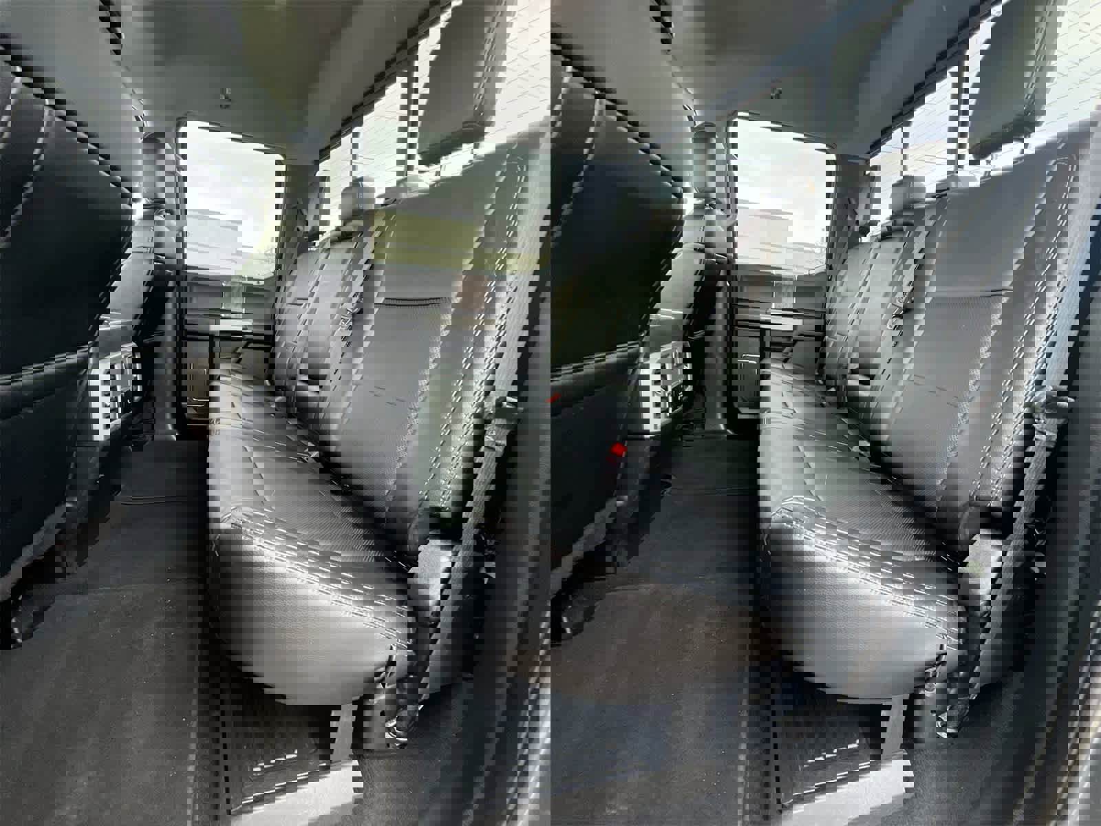 Used 2019 Ford F350 Lariat w/ Chrome Package image 20