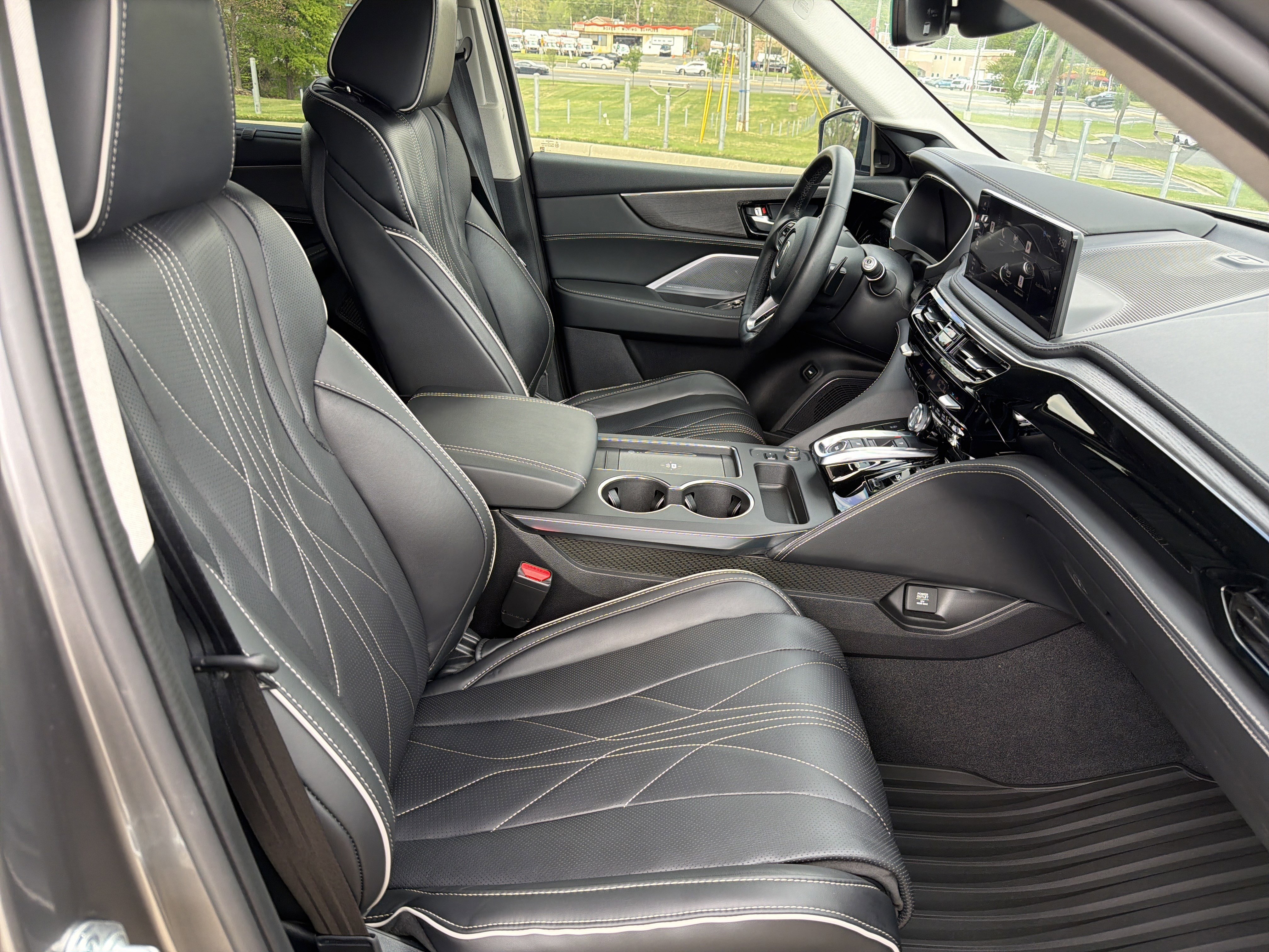 Certified 2025 Acura MDX SH-AWD w/ Advance Package image 13