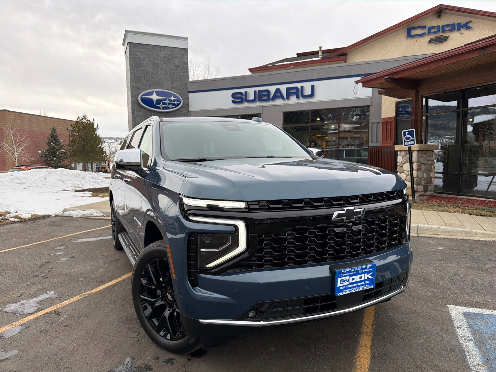 New 2026 Chevrolet Suburban Premier image 3