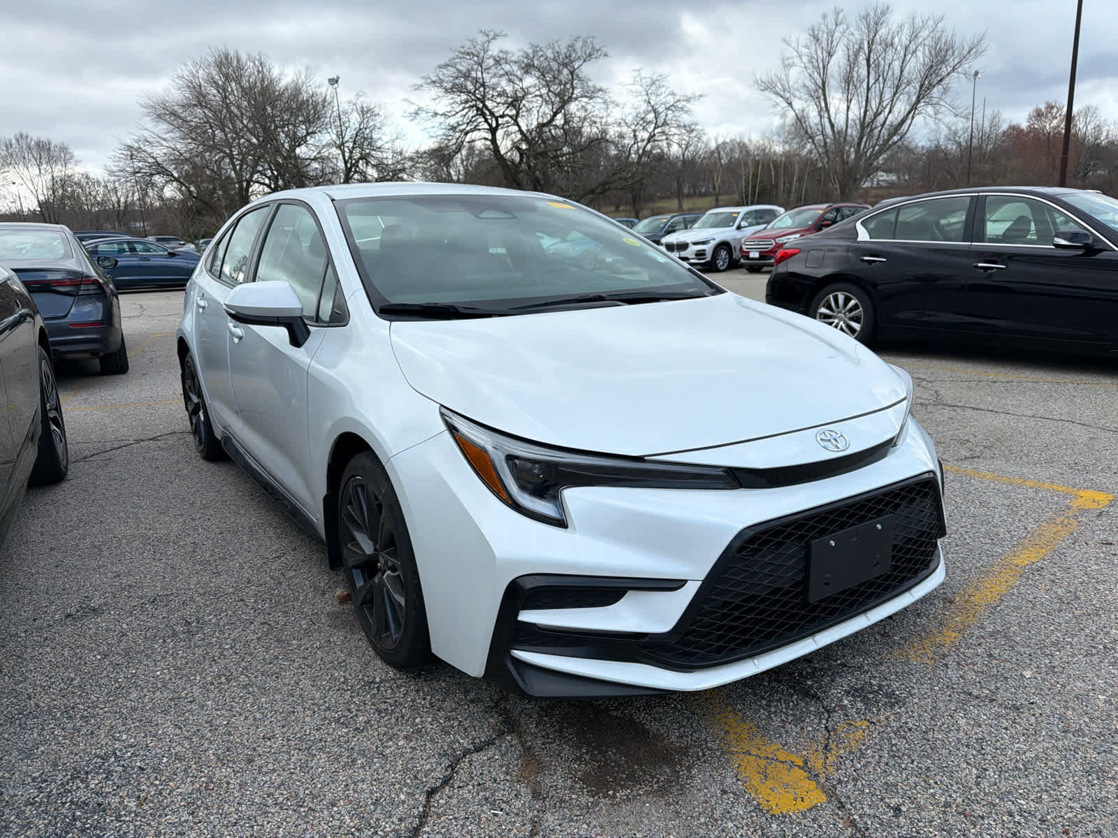 Used 2023 Toyota Corolla SE image 3