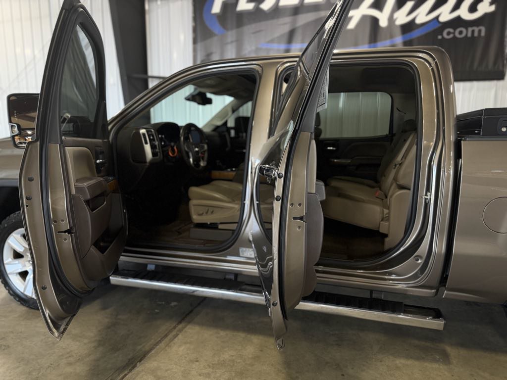 Used 2015 GMC Sierra 1500 SLT w/ Driver Alert Package AWD/4WD image 13