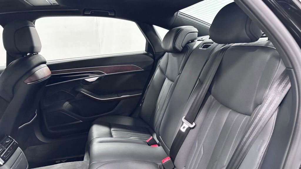 Used 2019 Audi A8 L 3.0T w/ Executive Package image 21