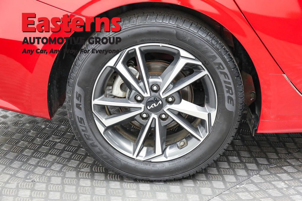 Used 2023 Kia Forte LXS image 29