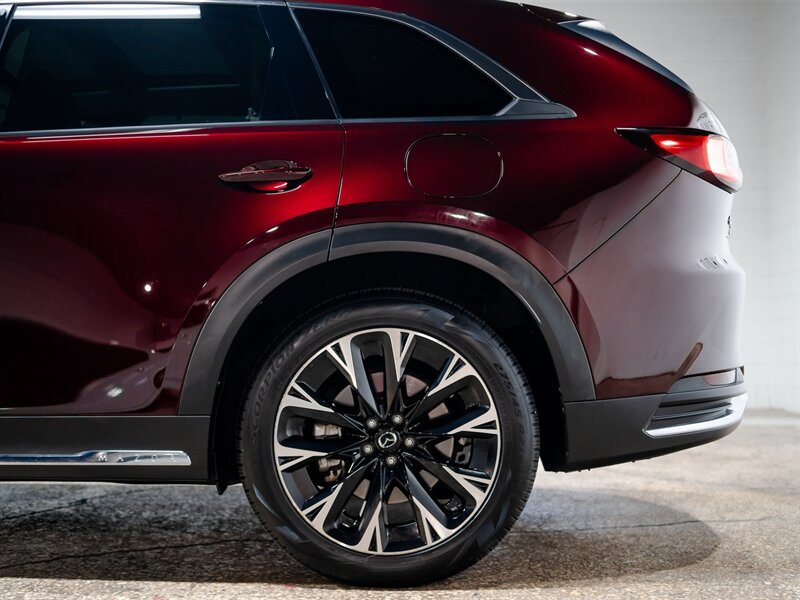 Used 2024 MAZDA CX-90 Plug-In Hybrid w/ Premium Pkg AWD/4WD image 11