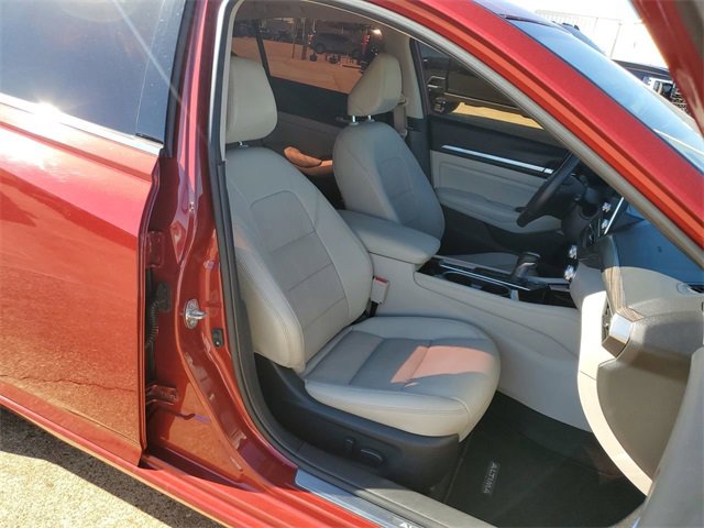 Used 2022 Nissan Altima 2.5 Platinum image 29