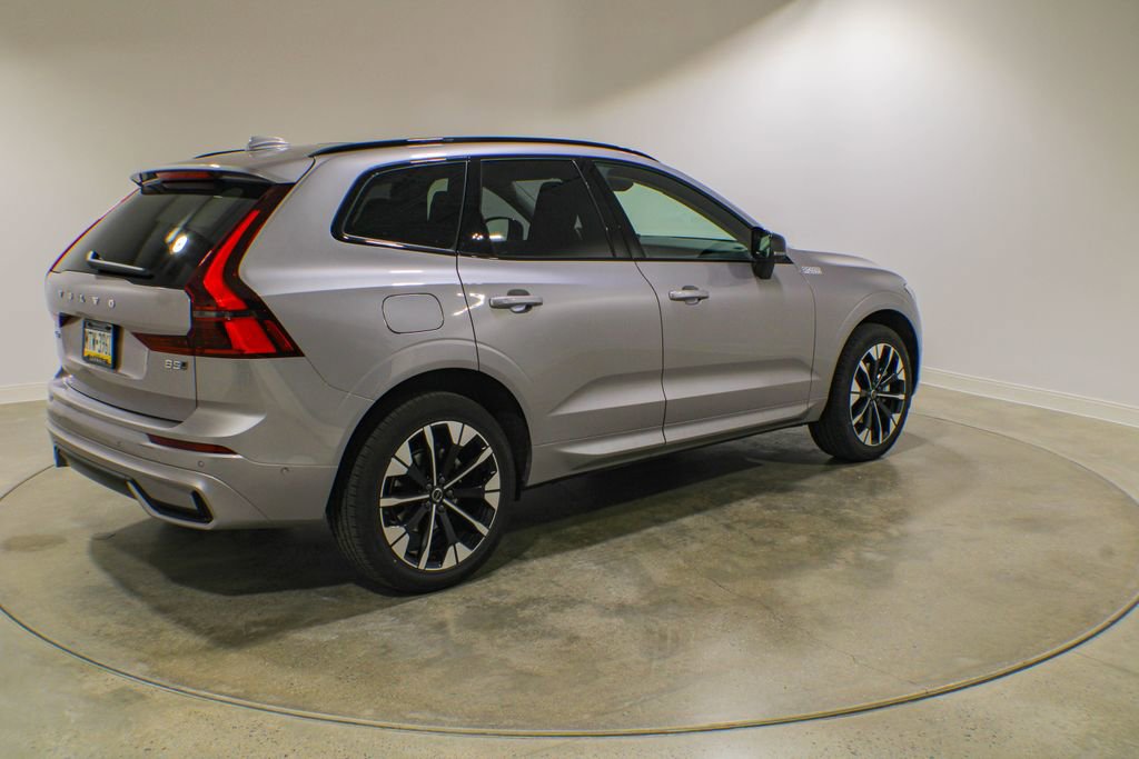 Used 2026 Volvo XC60 B5 Plus w/ Climate Package AWD/4WD image 5