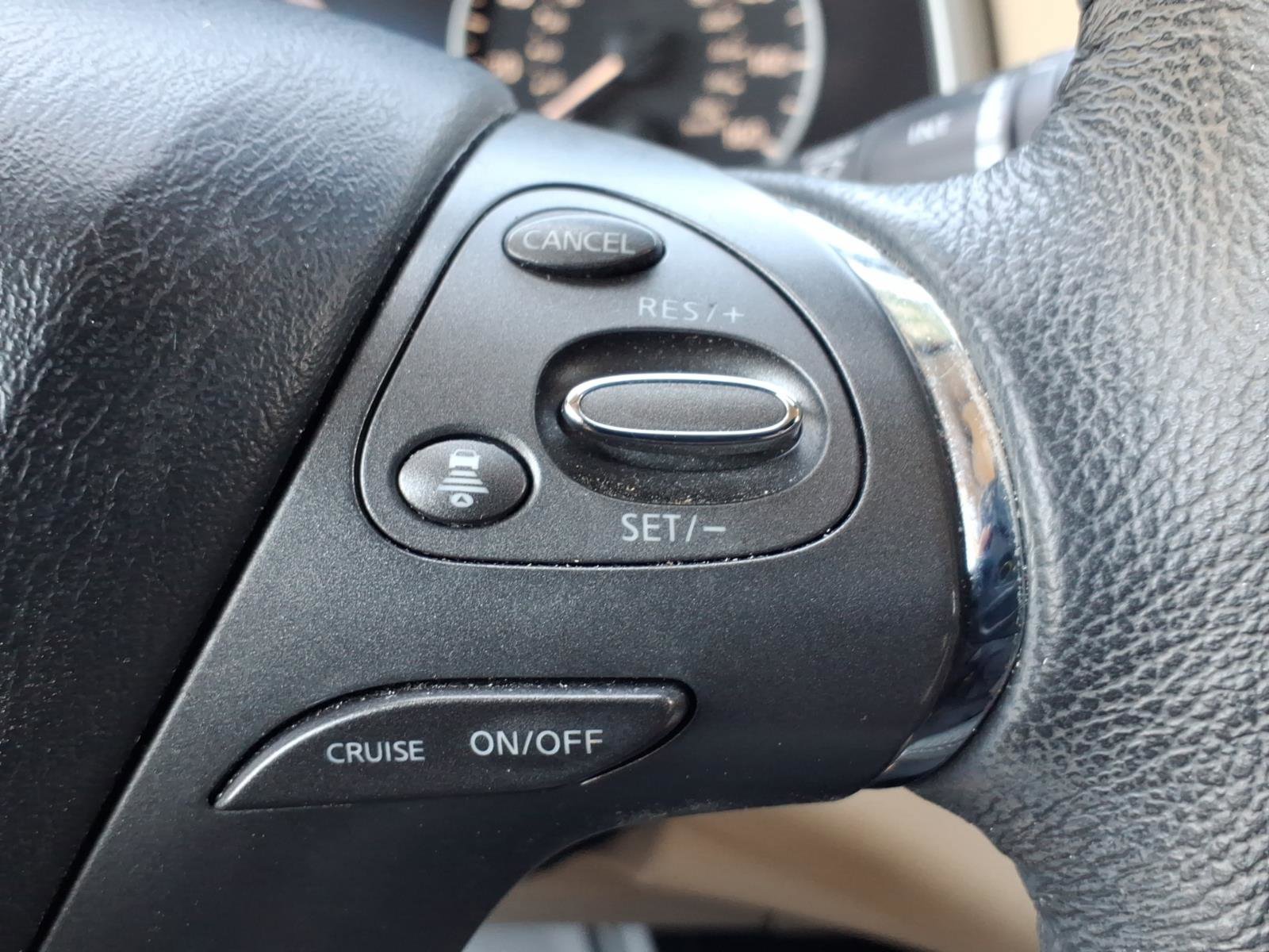 Used 2020 Nissan Murano SV image 31