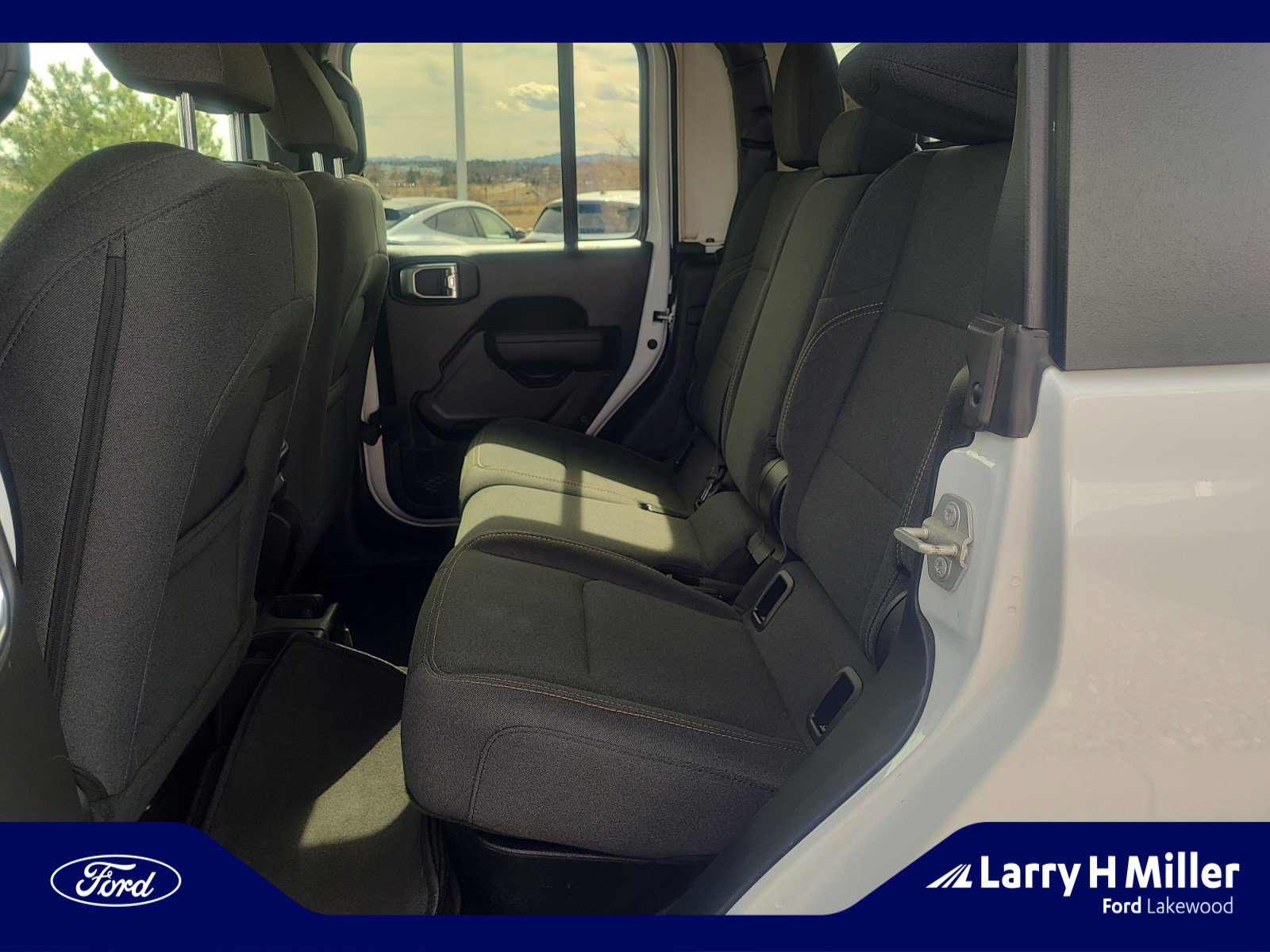 Used 2024 Jeep Gladiator Sport image 17