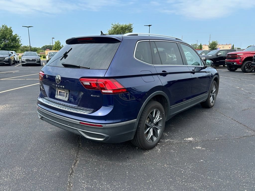 Used 2022 Volkswagen Tiguan SE AWD/4WD image 9