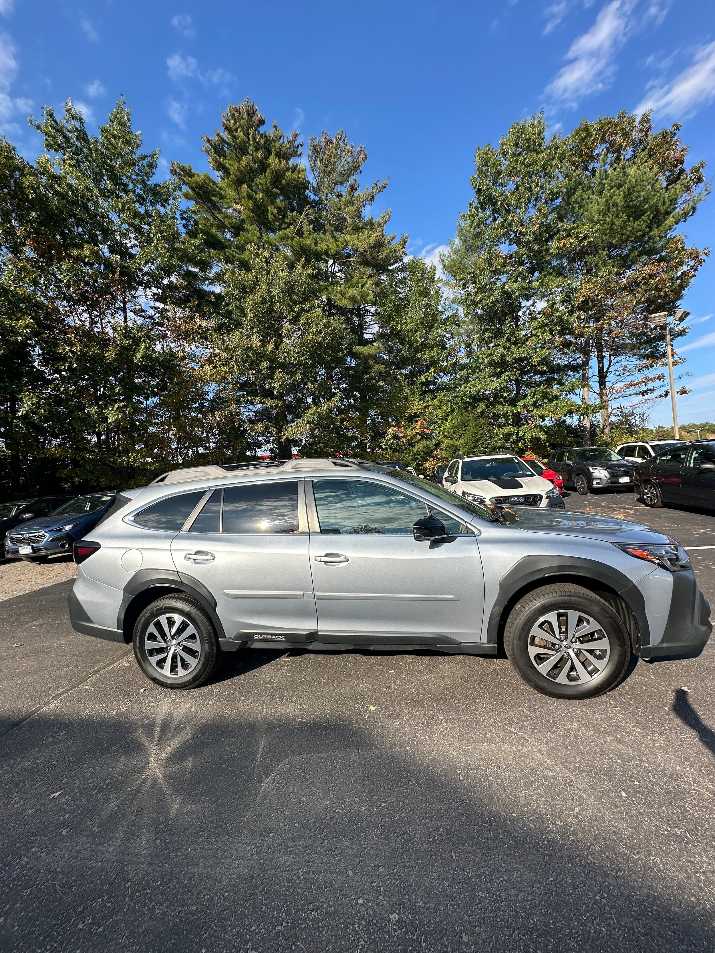 Used 2024 Subaru Outback Premium AWD/4WD image 5