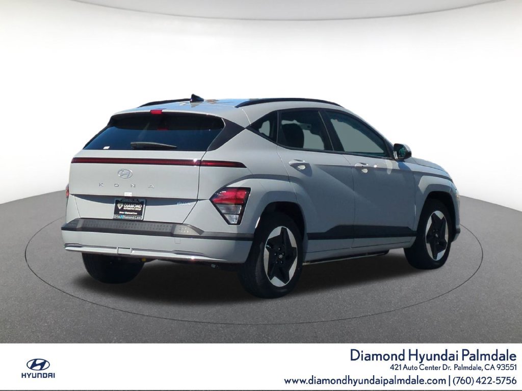 Used 2025 Hyundai Kona SEL FWD image 6