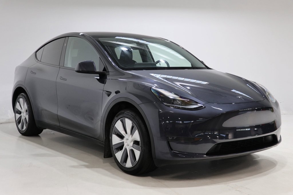 Used 2024 Tesla Model Y Long Range AWD/4WD image 1
