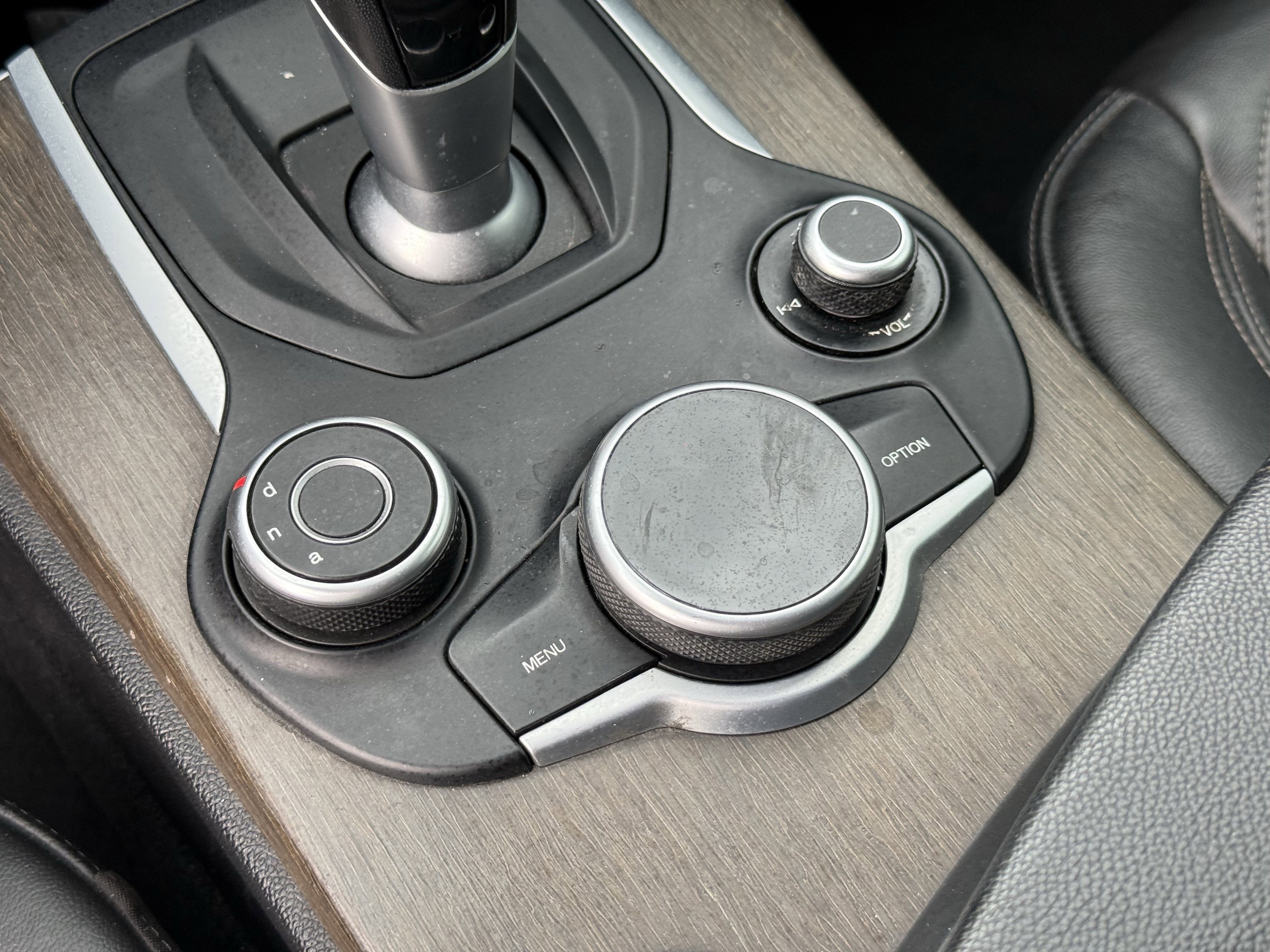 Used 2018 Alfa Romeo Stelvio Ti AWD/4WD image 24