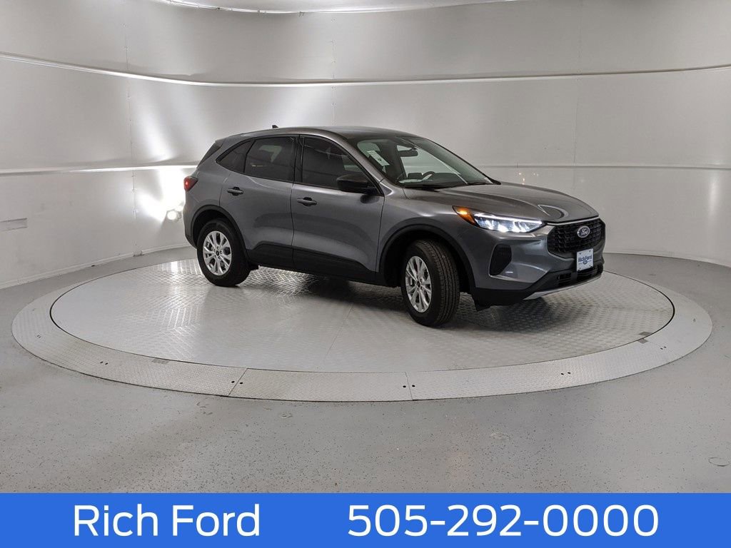 New 2025 Ford Escape Active w/ Cold Weather Package