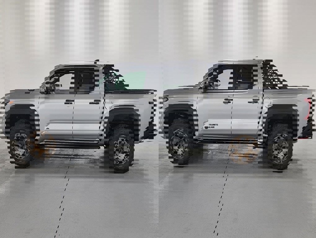 New 2025 Toyota Tacoma Trailhunter image 4