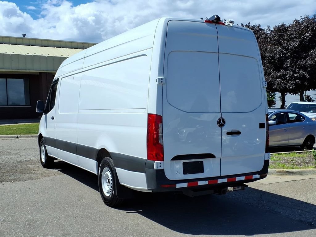 Used 2020 Mercedes-Benz Sprinter 2500 image 3