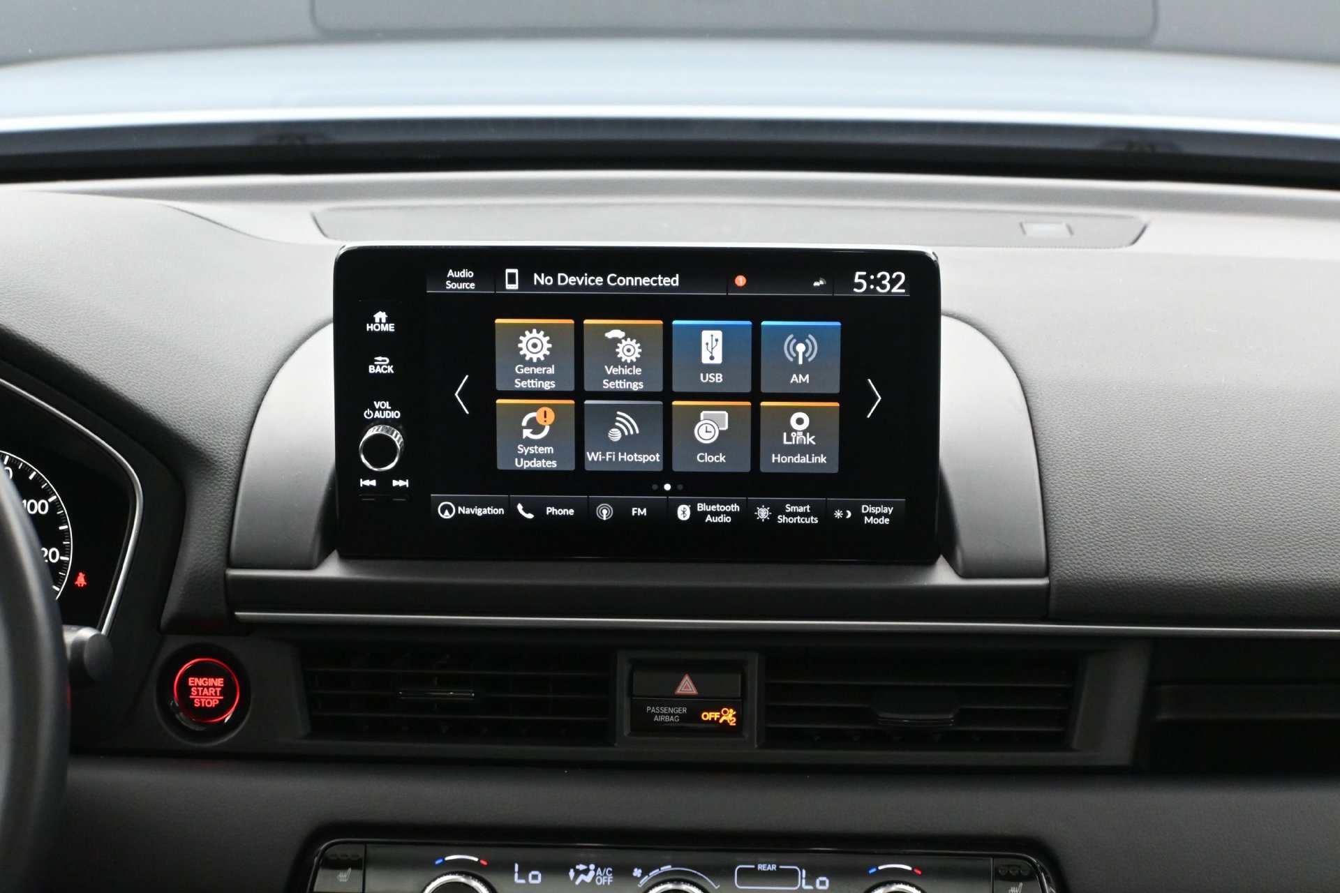 Used 2024 Honda Pilot Touring image 18